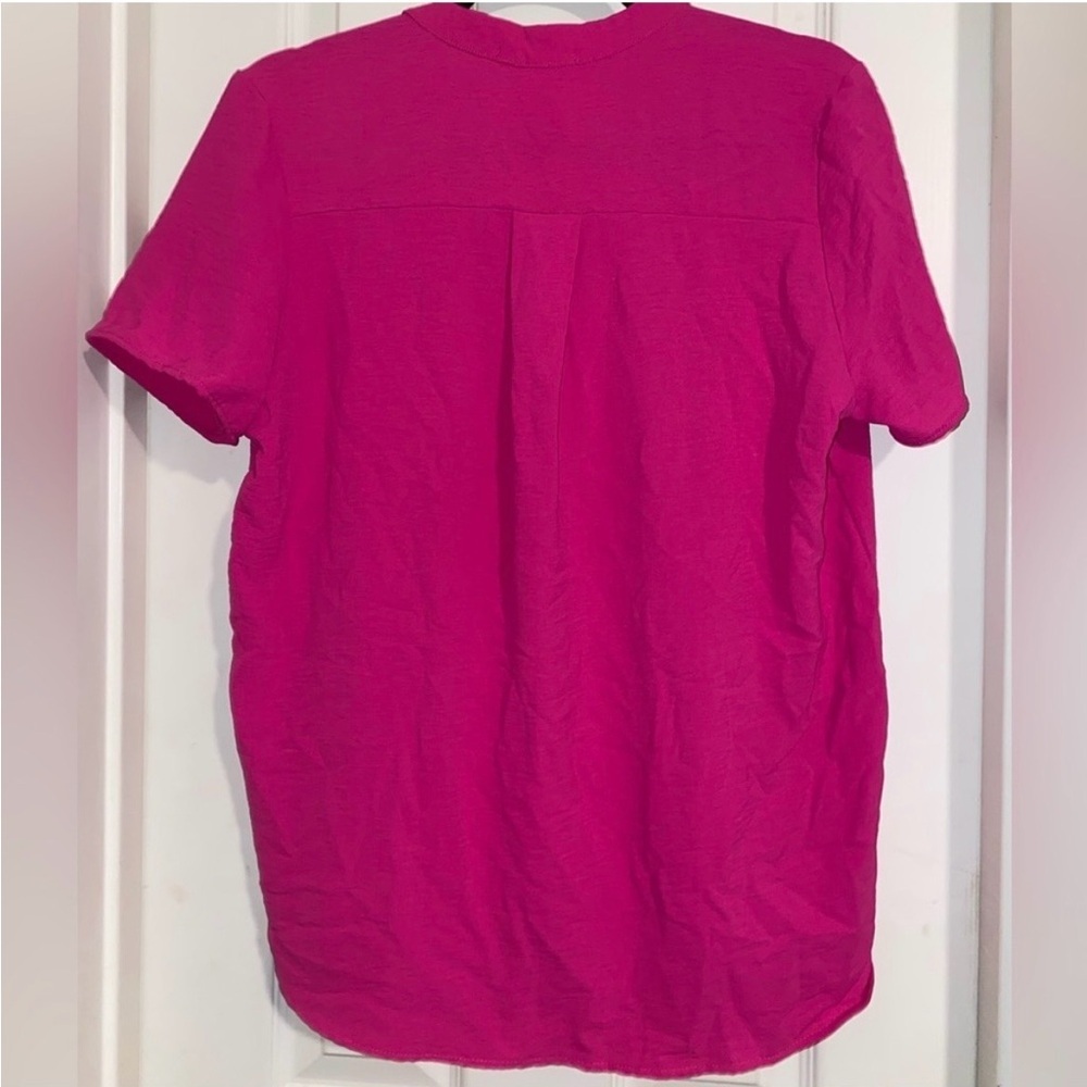 entro Bright Fuchsia Short-Sleeve V-Notch Blouse - Picture 3 of 4